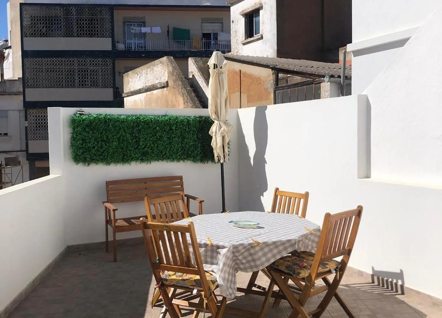 Blue Sardine Hostel 波尔蒂芒