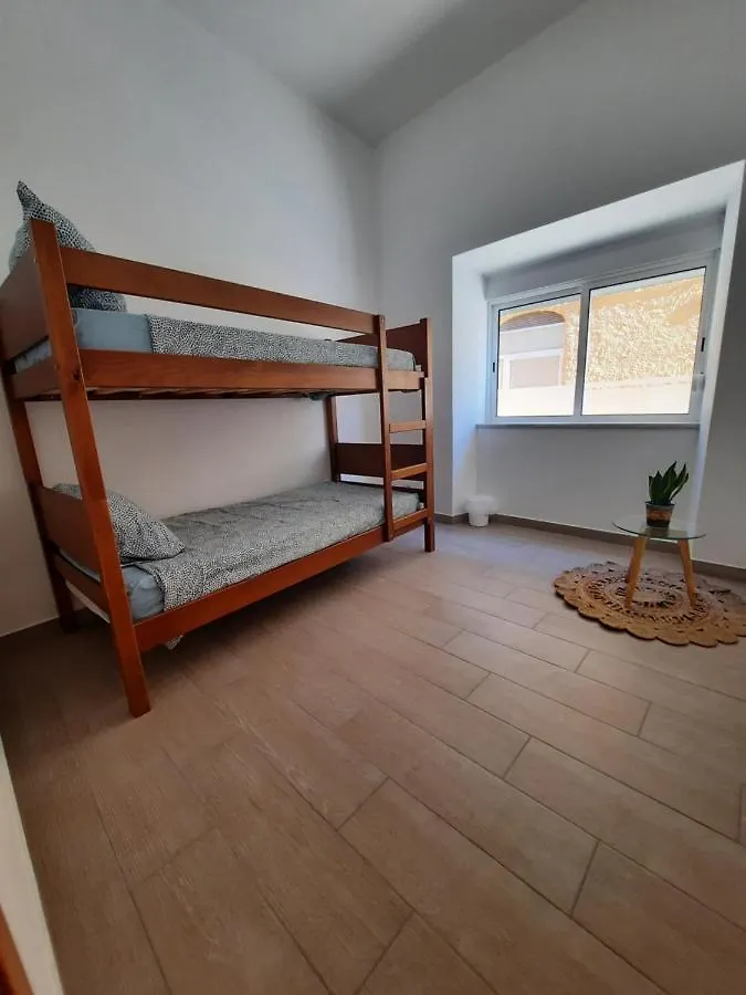 Blue Sardine Hostel Portimao 0*,